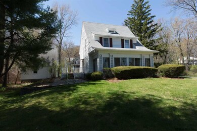 9 Upland Rd, Albany, NY 12204 - photo 2