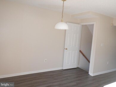 2427 Repton Ct, Windsor Mill, MD 21244 - photo 5