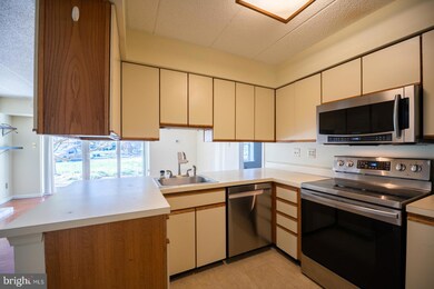 1211 Eagles Ridge Dr unit 11, Chesterbrook, PA 19087 - photo 6