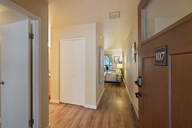 19717 Mount Bachelor Dr unit 107, Bend, OR 97702 - photo 2