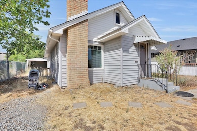 913 E Longfellow Ave, Spokane, WA 99207 - photo 5