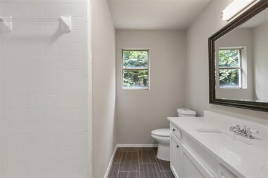 1101 Sherwood Dr, Bedford, TX 76022 - photo 6