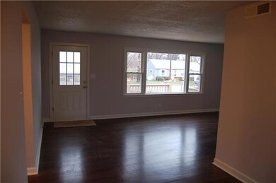 6348 Switzer Ln, Shawnee, KS 66203 - photo 6