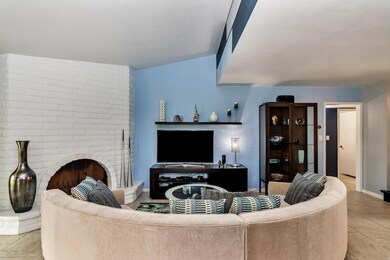 7335 N 11th St-large-007-18-Main Living