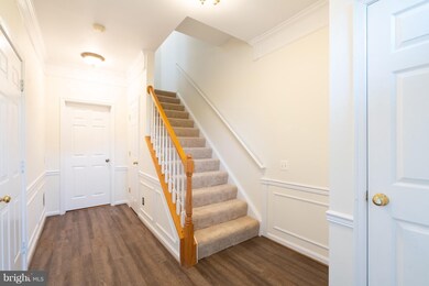 1203 Cypress Tree Place, Herndon, VA 20170 - photo 2