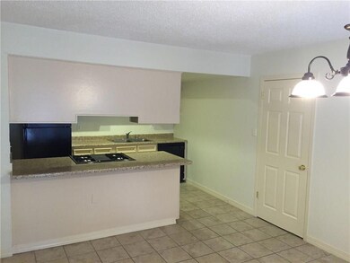 10600 Springwood Dr unit B, El Paso, TX 79935 - photo 7