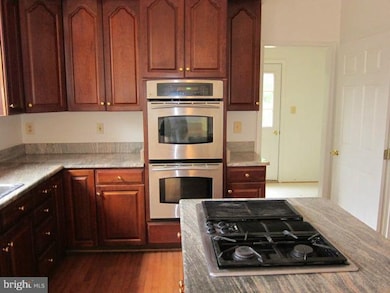 9293 Meadow Crossing Way, Fairfax Station, VA 22039 - photo 6