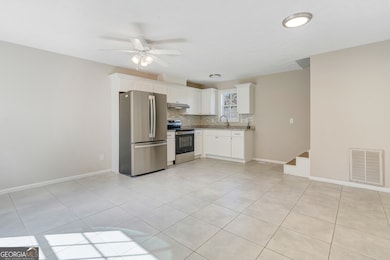 2244 Bennett Cir, Gainesville, GA 30504 - photo 2