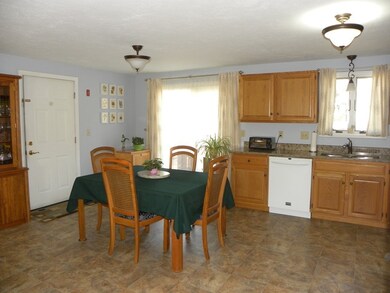 10 Theresa Cir, Oxford, MA 01540 - photo 6