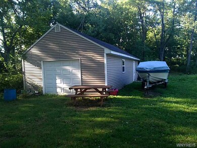 Garage.