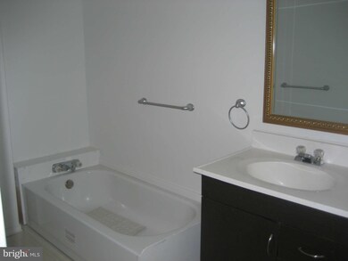 322 E Franklin St, Hagerstown, MD 21740 - photo 7