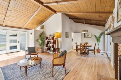 141 Carlisle Way, Sunnyvale, CA 94087 - photo 7