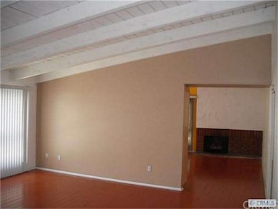 Vaulted Ceilings in Living Room!