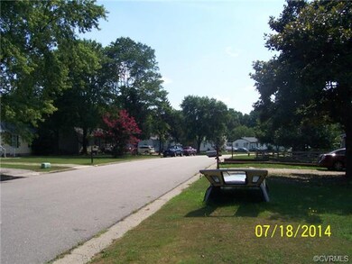 5841 Huntingcreek Dr, North Chesterfield, VA 23237 - photo 5