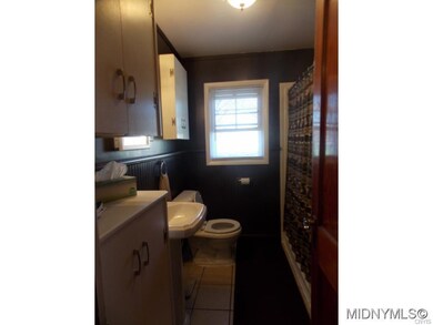 Full bath main level