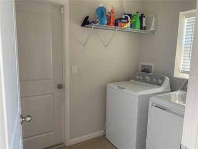 10552 Hawks Landing Dr, Land O' Lakes, FL 34638 - photo 7