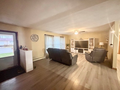 2606 Lund Ave, Rockford, IL 61109 - photo 3