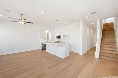 895 N Academy Ave, New Braunfels, TX 78130 - photo 5