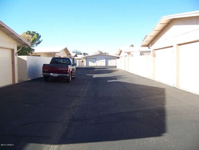 17405 N Boswell Blvd, Sun City, AZ 85373 - photo 6