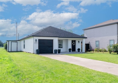 2031 7th St, Hempstead, TX 77445 - photo 3