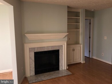 12008 Ridge Knoll Dr unit 506A, Fairfax, VA 22033 - photo 5