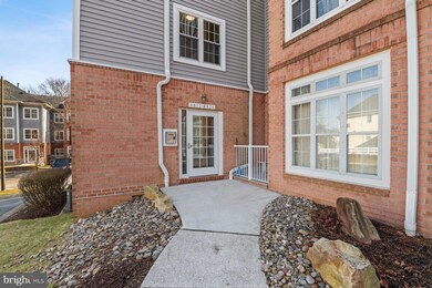 8813 Groffs Mill Dr unit 8813, Owings Mills, MD 21117 - photo 2