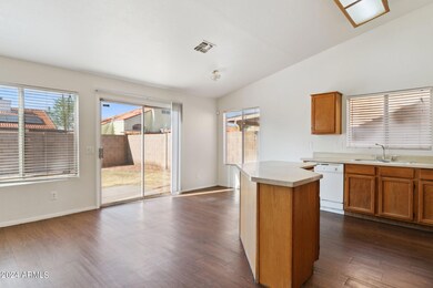10-web-or-mls-8613-w-edgemont-ave
