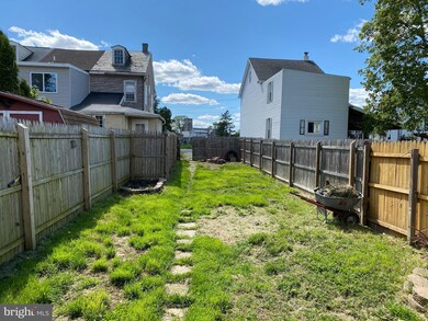 128 S 8th St, Columbia, PA 17512 - photo 5