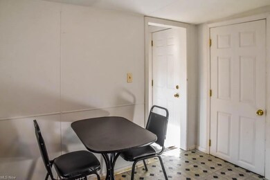 Eat-in area.