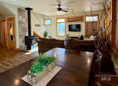 241 Bald Eagle Ln, Donnelly, ID 83615 - photo 6