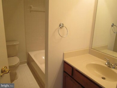 25848 Turlough Terrace, Chantilly, VA 20152 - photo 2