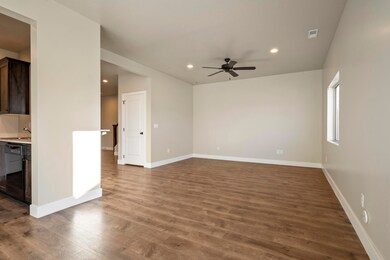 1677 N Main St #23