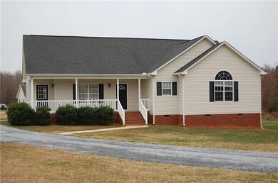 3004 Elderberry Ct, Asheboro, NC 27205 - photo 2