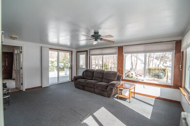 20 Maynard Ave, Manchester, NH 03103 - photo 5