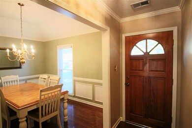 Attractive View From The Entry Way!