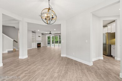 10-web-or-mls-85390 Cherry Creek Dr-9