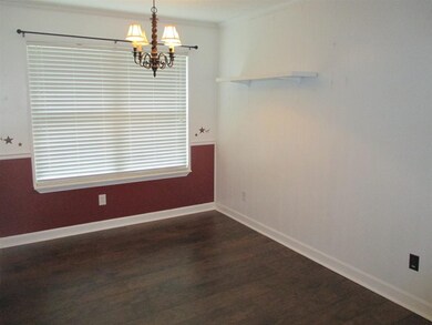 704 Plaza Dr, Jacksonville, NC 28540 - photo 5