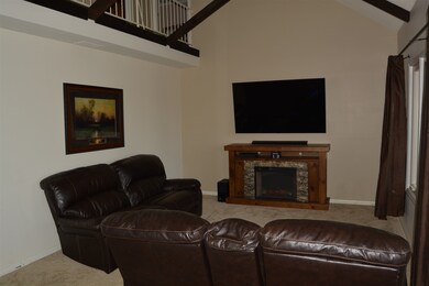 8055 Ridgemont Dr, Newburgh, IN 47630 - photo 2