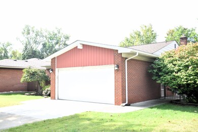 11248 Kennebec Ave, Allen Park, MI 48101 - photo 4