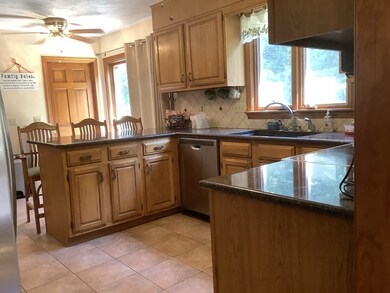 12 Marlboro St, Hudson, MA 01749 - photo 7