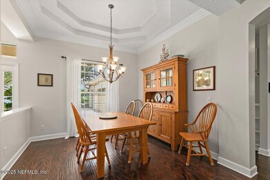 05-Dining Room
