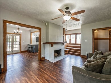 1215 42nd St, Des Moines, IA 50311 - photo 4