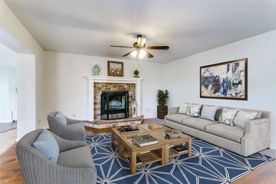 3204 John Ct S, Hurst, TX 76054 - photo 6