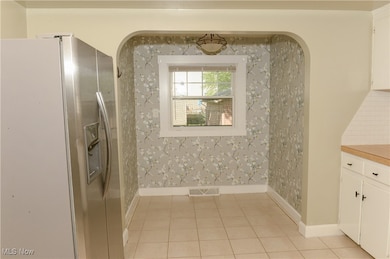 438 Hayes Ave, Mc Donald, OH 44437 - photo 7