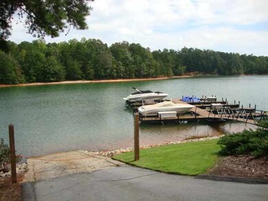228 Serenity Bay Dr unit 8B, Seneca, SC 29672 - photo 3