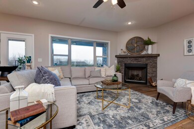 823 E Beaufort St, Nixa, MO 65714 - photo 7