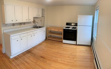 9 Summer St unit 2, Wakefield, MA 01880 - photo 2