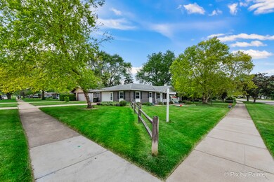 2080 W Illinois Ave, Aurora, IL 60506 - photo 2