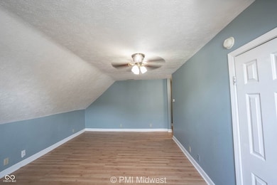 921 S Buckeye St unit 4, Kokomo, IN 46901 - photo 2