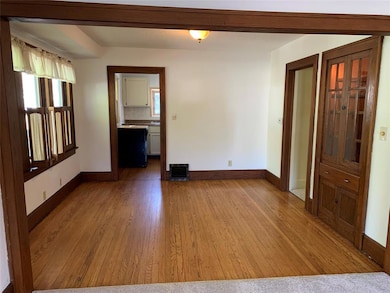 Dining Room beautiful hardwood flrs